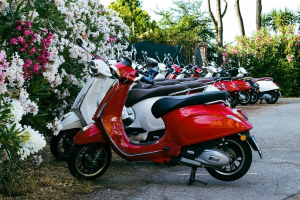 Cover Piaggio rent a scooter Trogir